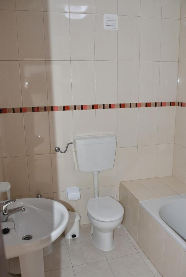 Apartamentos Encosta Do Mar Αλμπουφέιρα Εξωτερικό φωτογραφία