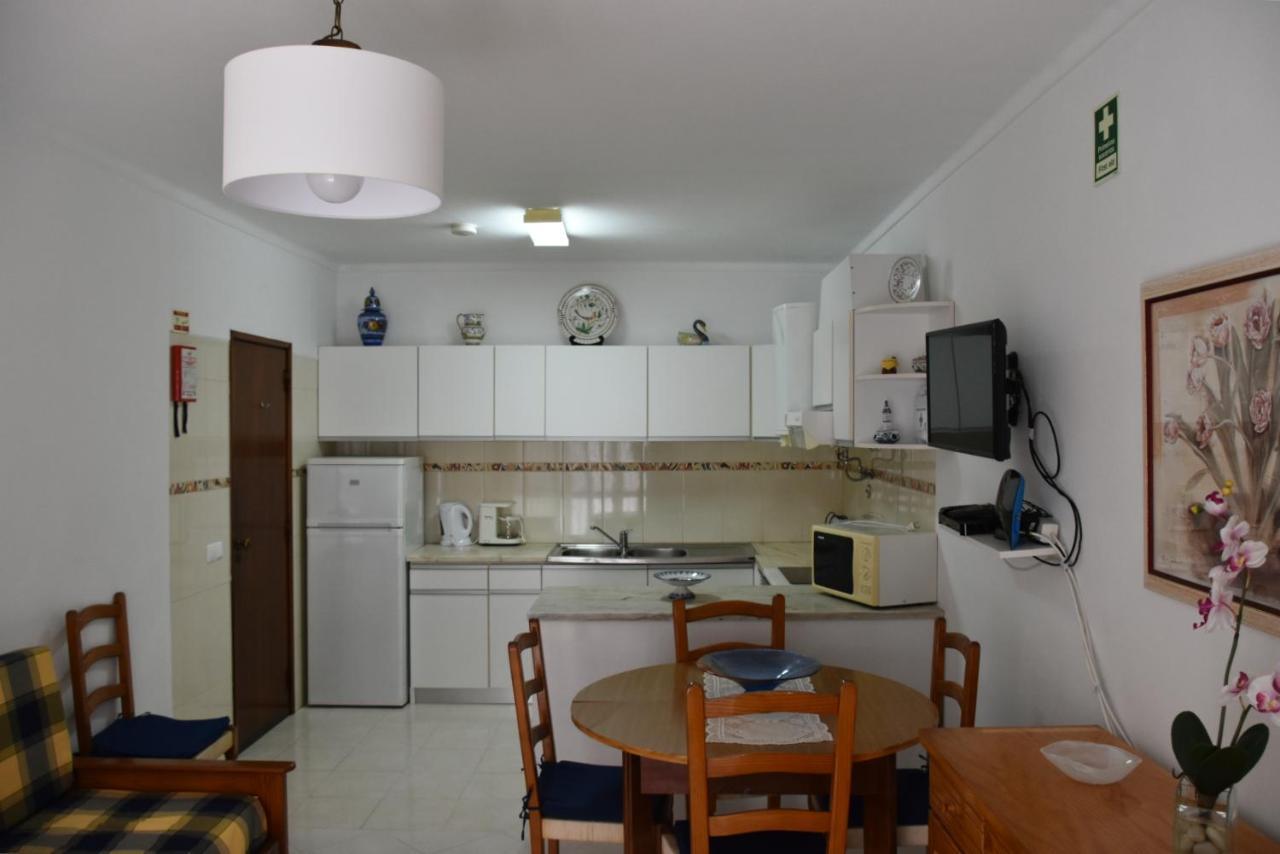 Apartamentos Encosta Do Mar Αλμπουφέιρα Εξωτερικό φωτογραφία